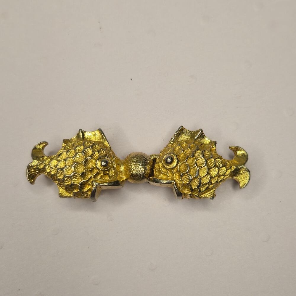Vintage Mimi Di N Signed Gold Tone Fish Belt Buckle 1970s Nautical Statement